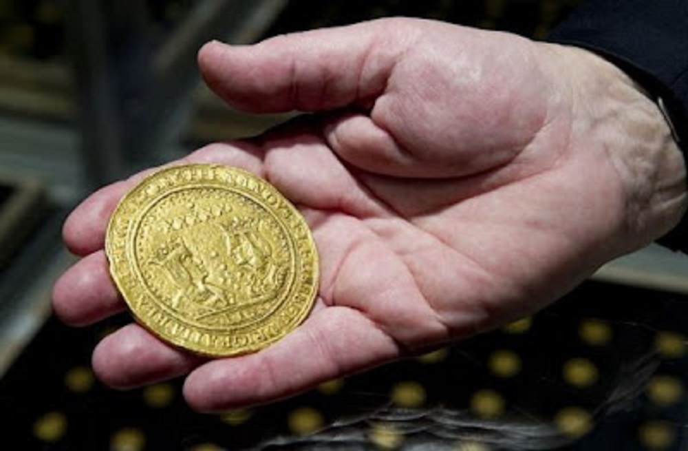 What-Happened-To-Archer-Milton-Huntington's-50-Excelentes-Coin?
